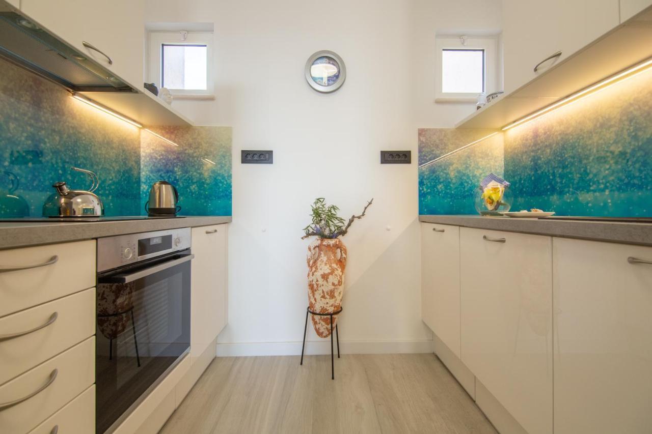 Apartments Nona Draga คอมีชา ภายนอก รูปภาพ