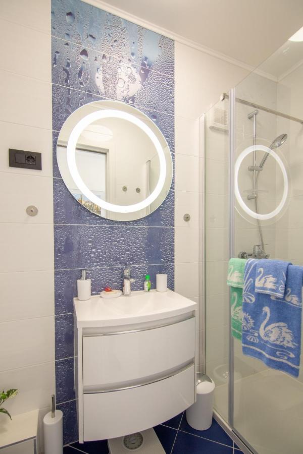 Apartments Nona Draga คอมีชา ภายนอก รูปภาพ
