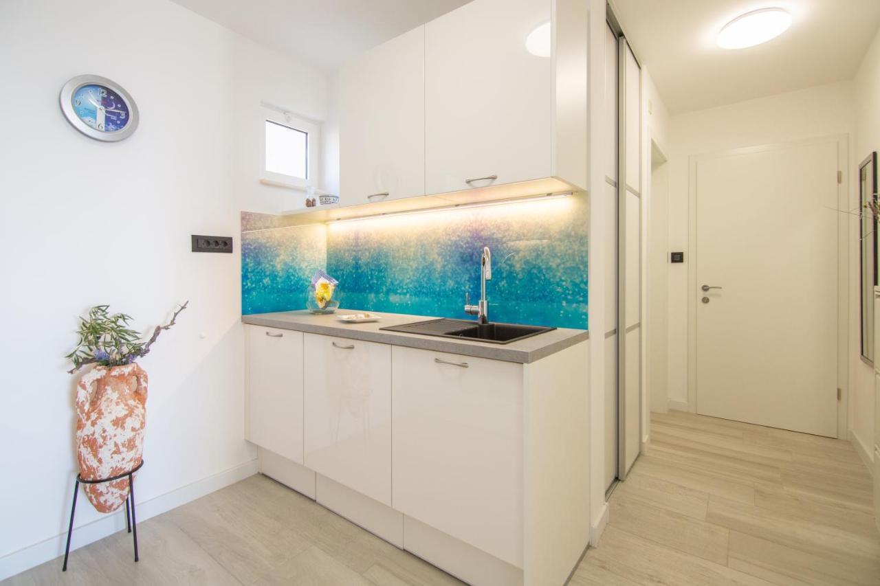 Apartments Nona Draga คอมีชา ภายนอก รูปภาพ