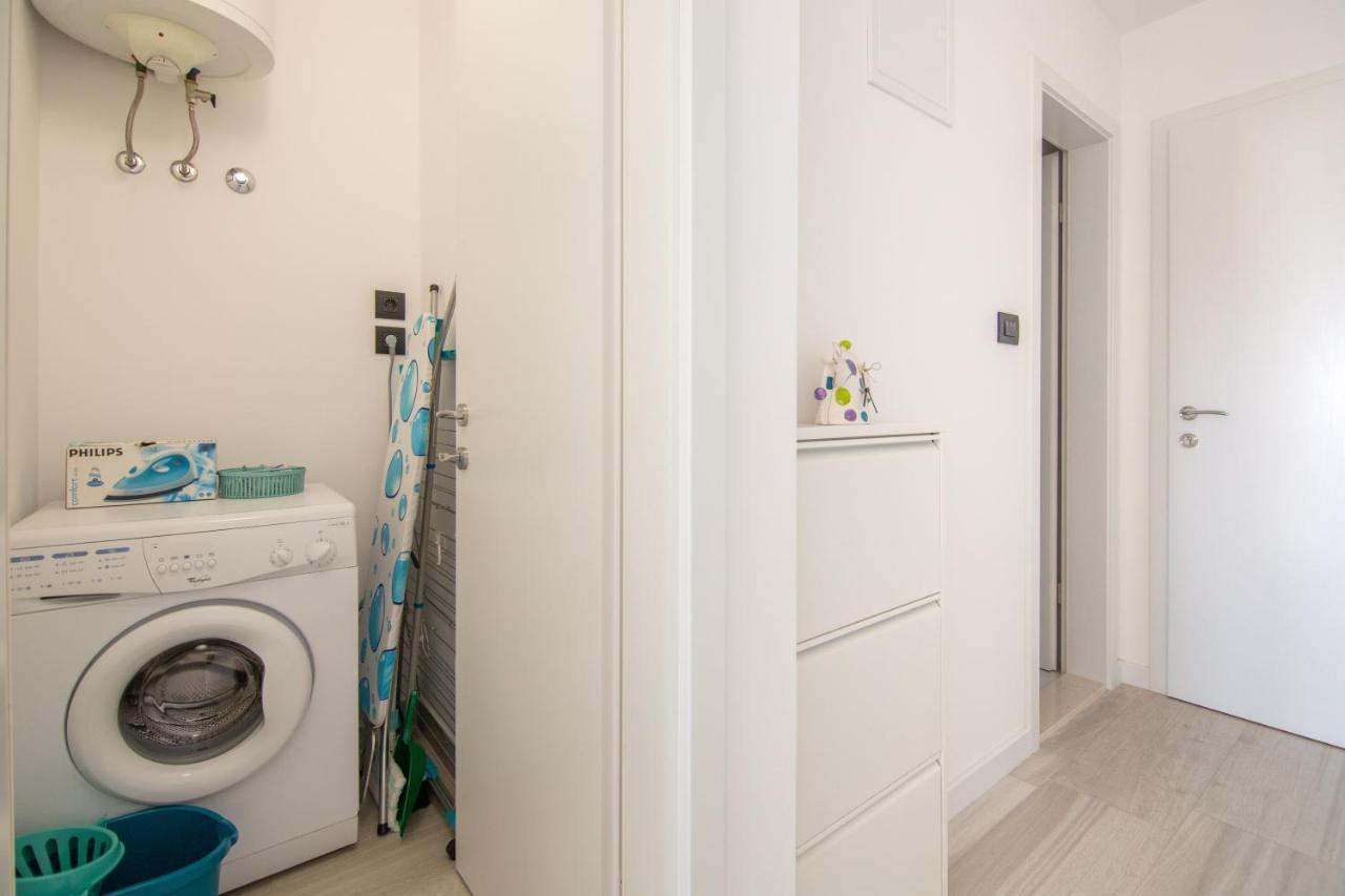Apartments Nona Draga คอมีชา ภายนอก รูปภาพ