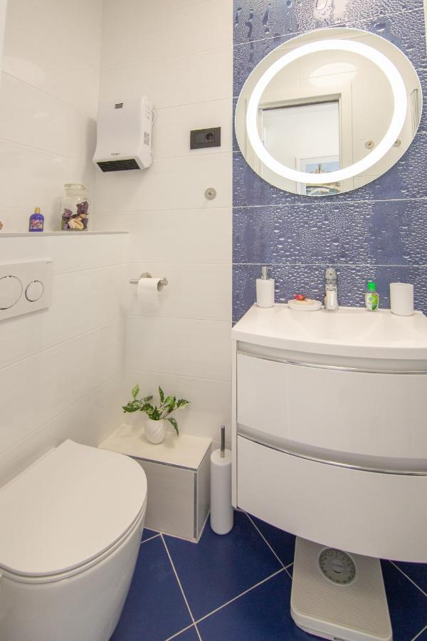 Apartments Nona Draga คอมีชา ภายนอก รูปภาพ